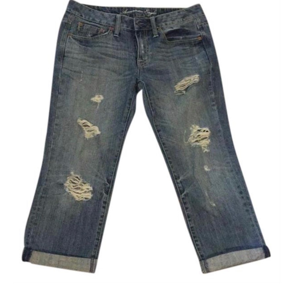 🦅 American Eagle Distressed Boyfriend Crop Jeans